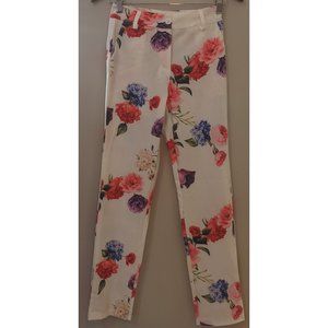 White floral printed slim fit pant *New*